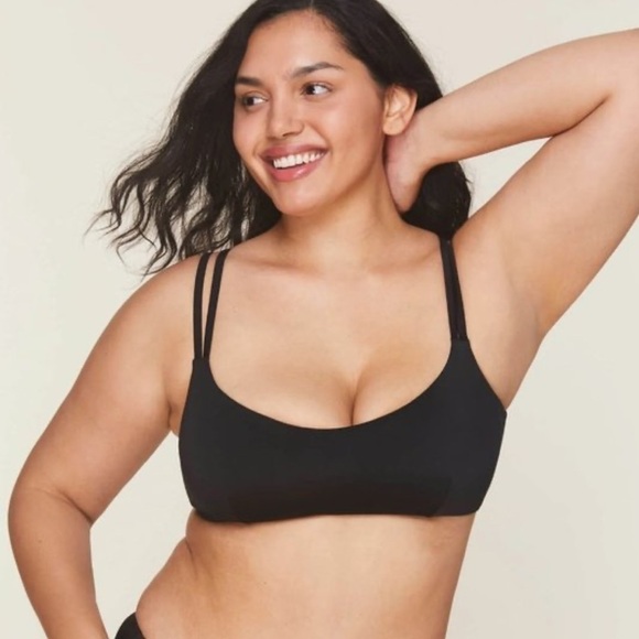 Andie Other - Andie Swim The Rockaway Strappy Bikini Top in Black Size Medium NWT